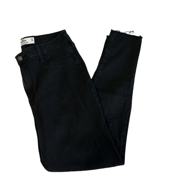 Hollister Curvy High-Rise Jean Leggings - Picture 2 of 5